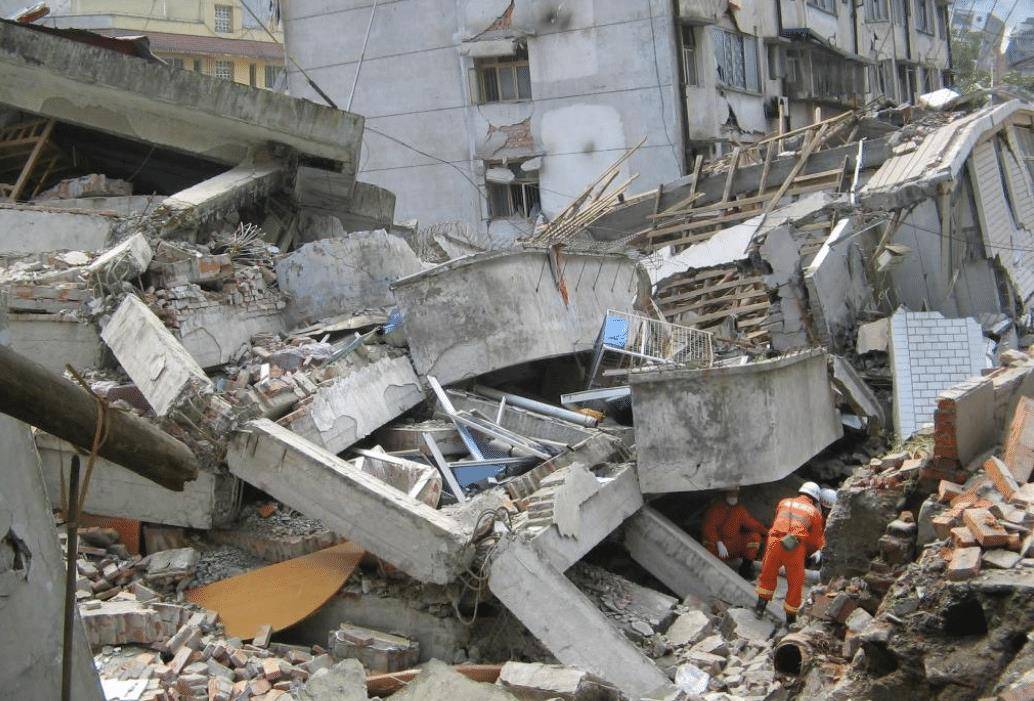 汶川地震中,她为救丈夫失去双腿,却被丈夫抛弃,如今现状怎样?