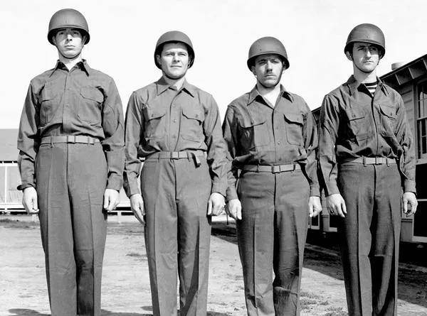 二战军官的离奇死法:没有最离谱,只有更离谱