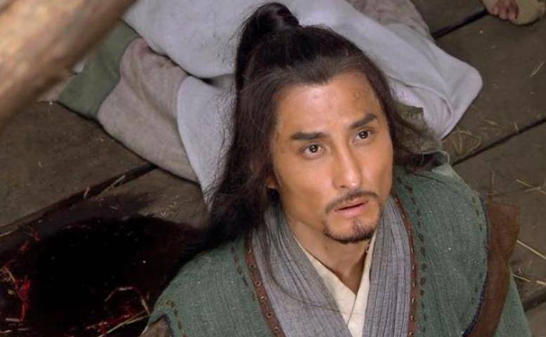 史进,最初学了一堆花拳绣腿,经过王进半年教导,竟然就变成了水浒江湖