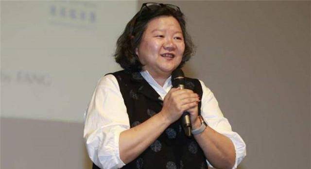 洪晃:一个在用自身气质无形"炫富"的有钱人_生活_陈凯歌_名门