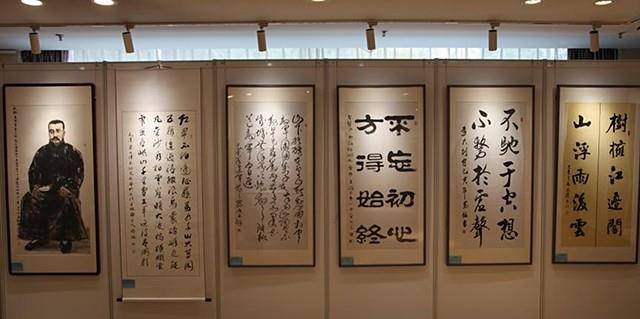 像,通过查询后,发现此人叫赵志安,是1948年和老婆一起从台湾到上海的