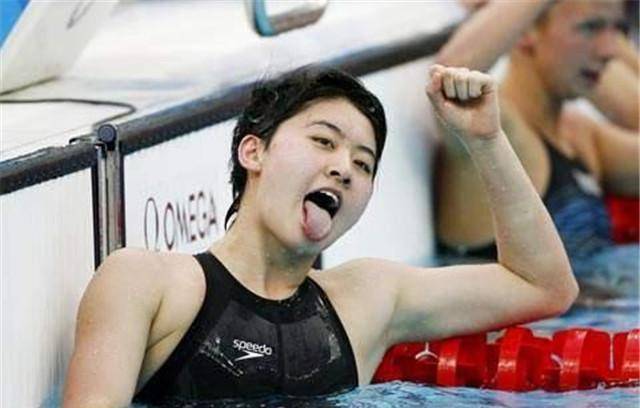 奥运蝶泳冠军焦刘洋,淡出体坛后,嫁给外籍丈夫,成为全职太太