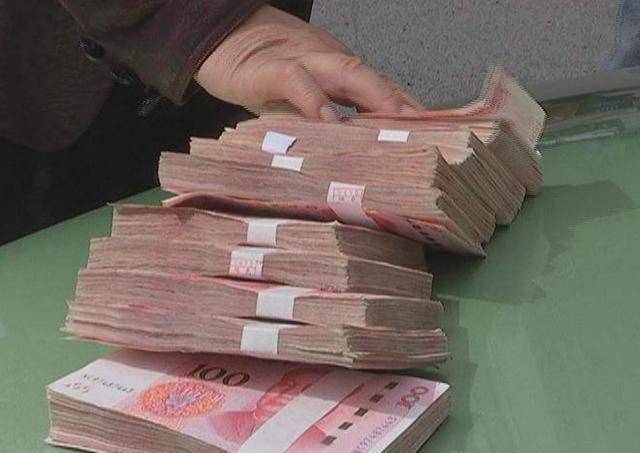 走了"狗屎运":3毛收的铁疙瘩,废品老板洗净后,转手卖260万