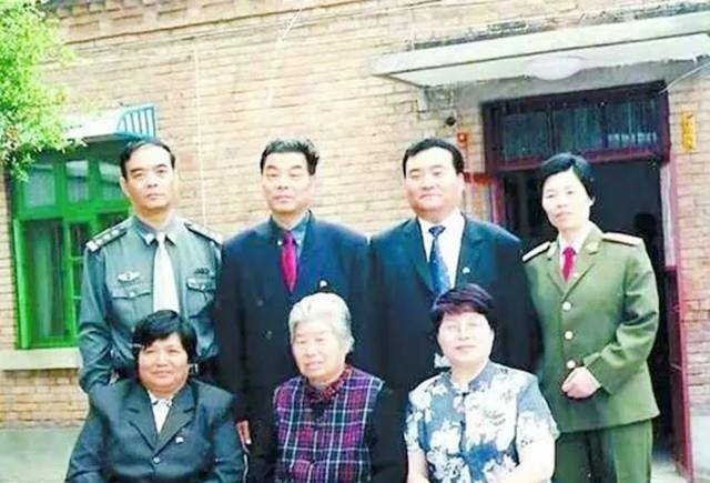 焦裕禄妻子徐俊雅:教育子女不搞特殊化,不要接受别人送的礼物