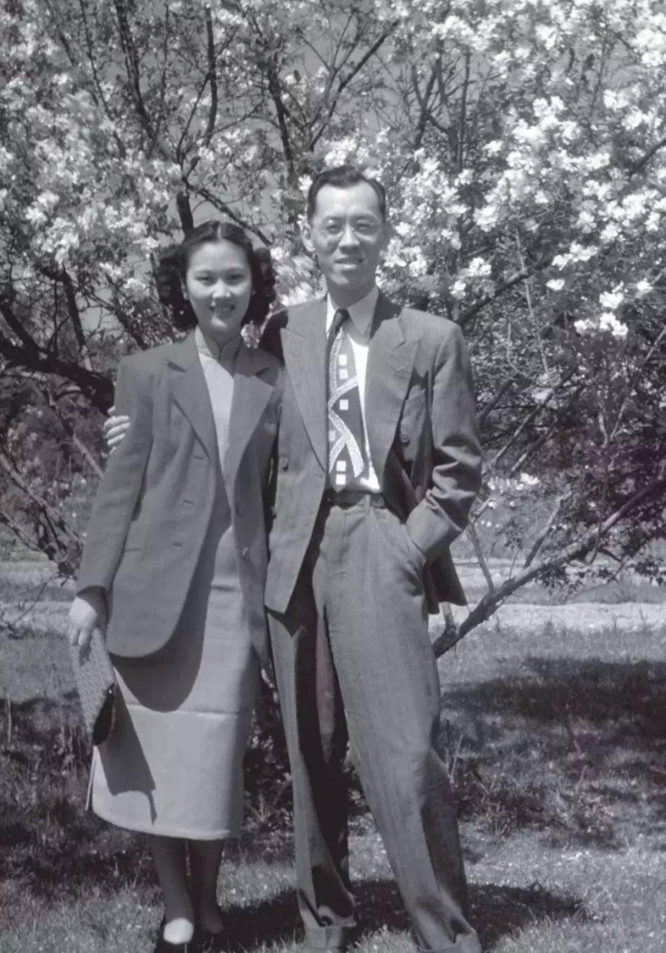 那个不屑跟人撕逼的女人叫张幼仪!