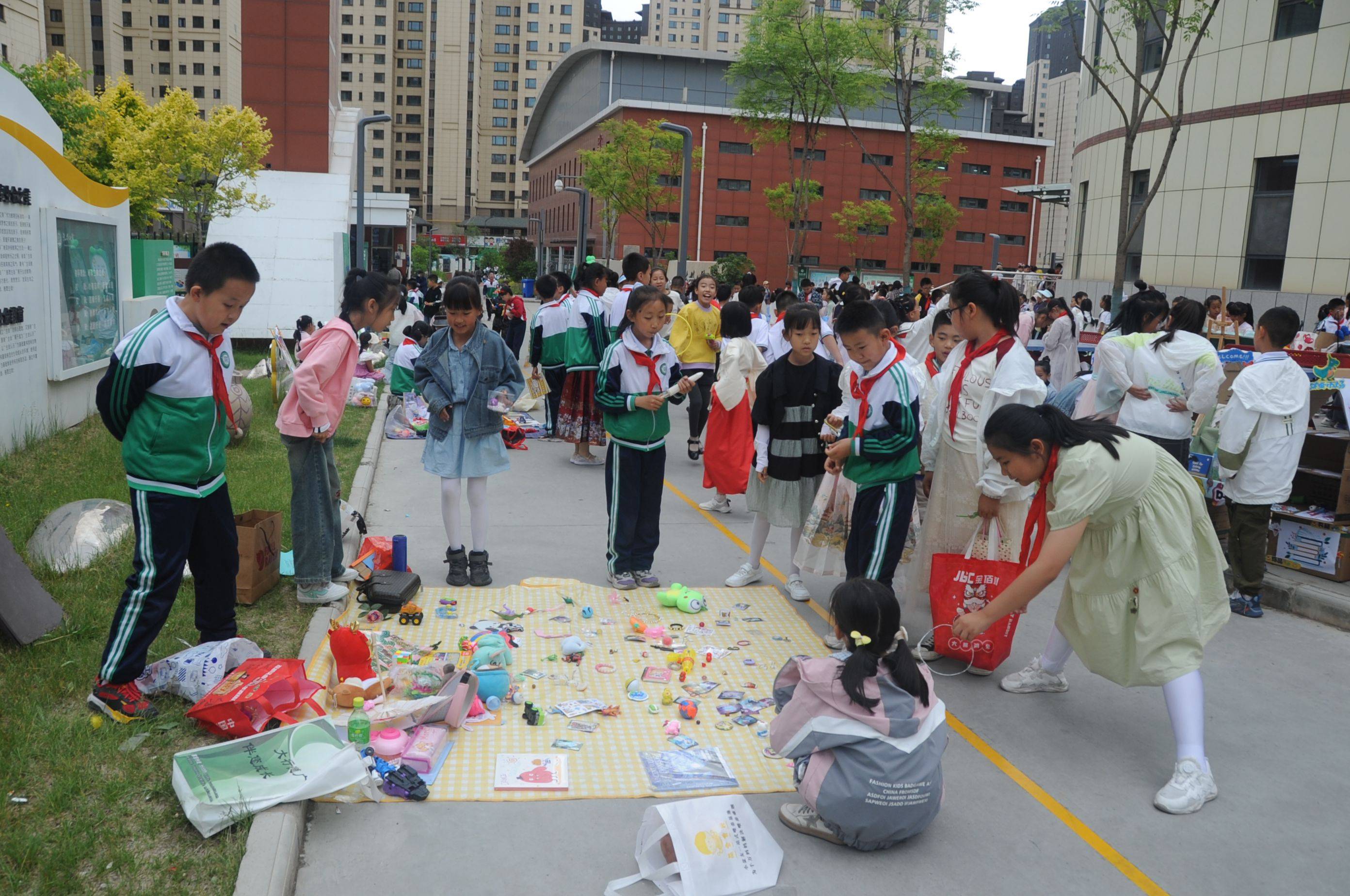 沈那小学图片