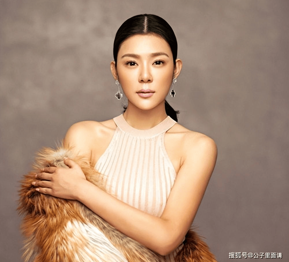 环球小姐冠军赵雅淇,引得李泽楷痴迷,林丹出轨