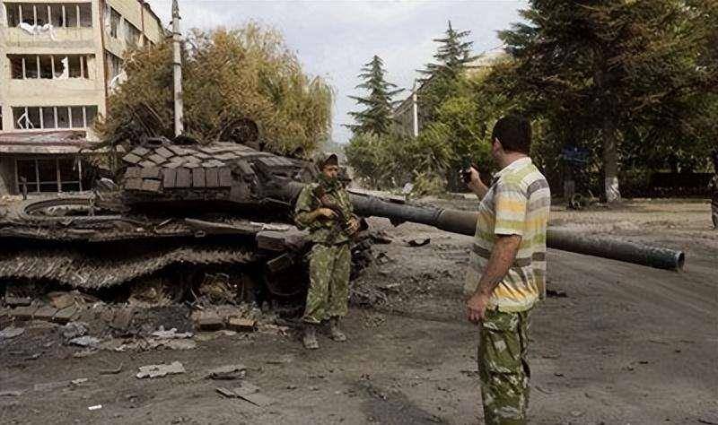 不自量力:格鲁吉亚胆敢与俄罗斯开战,普京只用5天解决战斗_苏联_美国