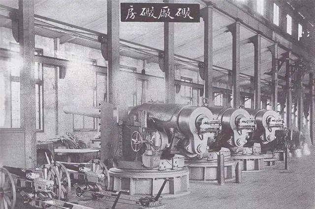 洋务派创办了一系列的军事企业,其中江南制造总局占据重要的位置.