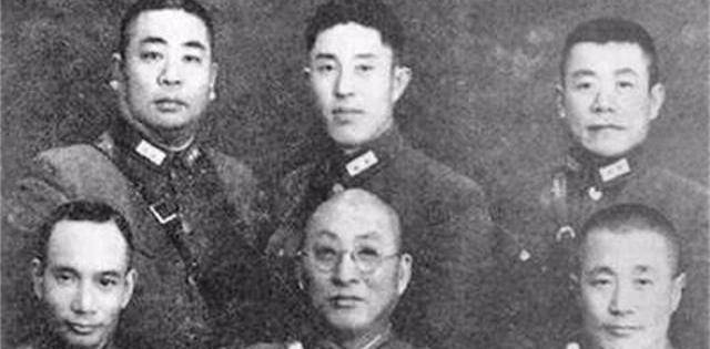 坑死黄百韬的五个猪队友,一个比一个奇葩