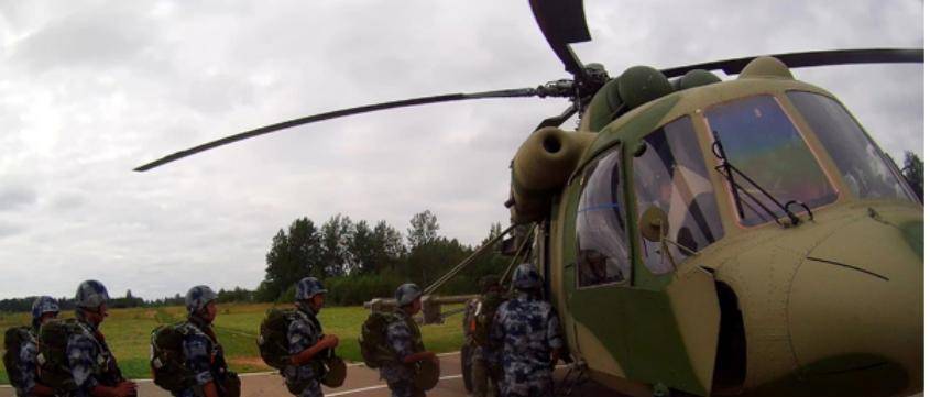 2008年汶川地震,15名空降兵勇士从5000米高空盲跳,之后如何了