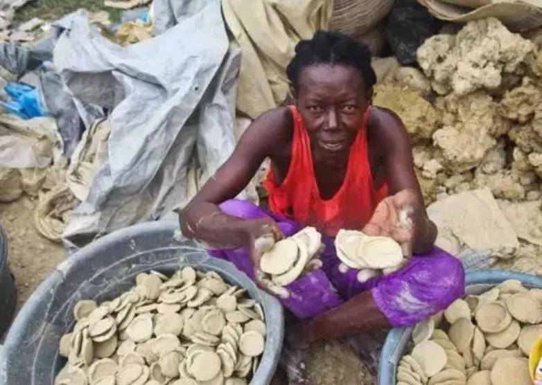 对于海地如今的现状,即使是一向言辞谨慎的中国外交官们也忍不住批评