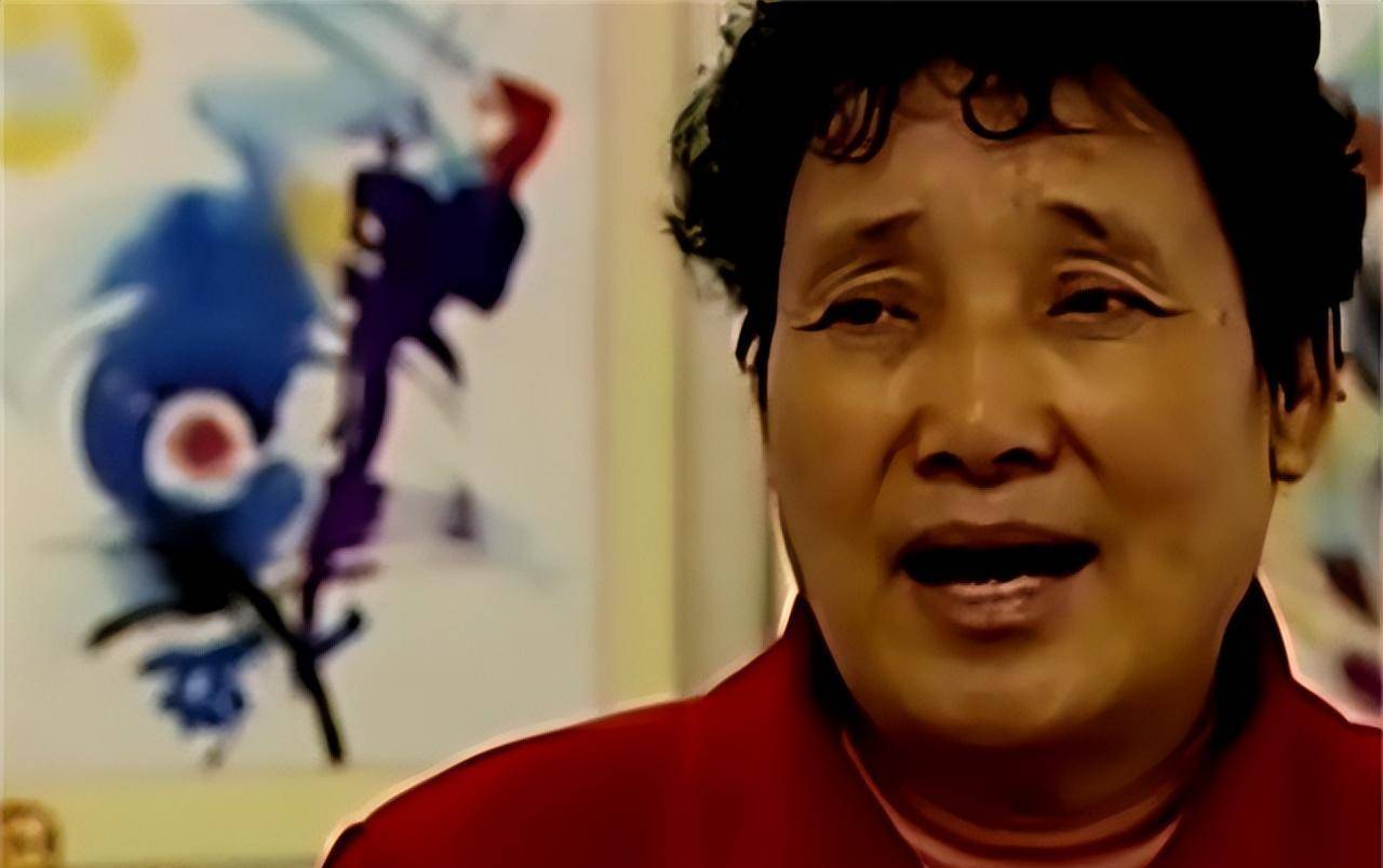 09年,64岁河南教师为42岁白血病女儿发出求救,含泪为其挑选寿衣_邵丹