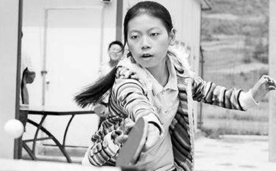 2008年为救同学,13岁女孩被困废墟超50个小时痛失右腿,现状如何