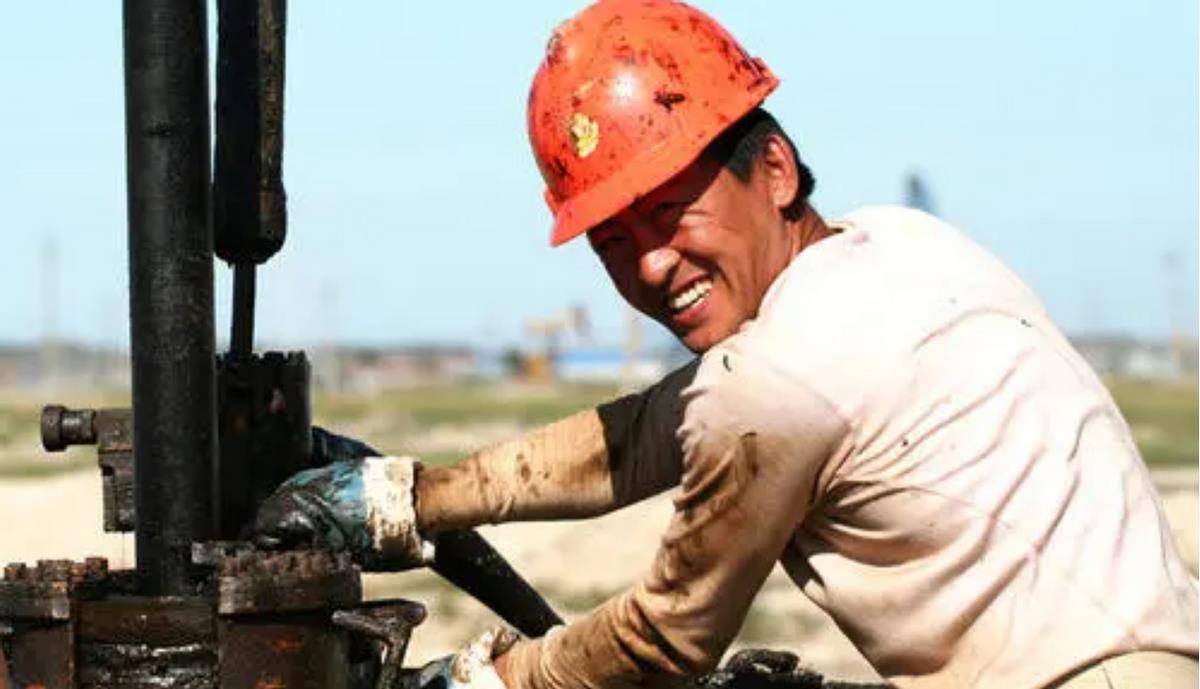 2013年中国315亿元接手美国抛弃的油田,遭西方嘲笑,如今赚大了
