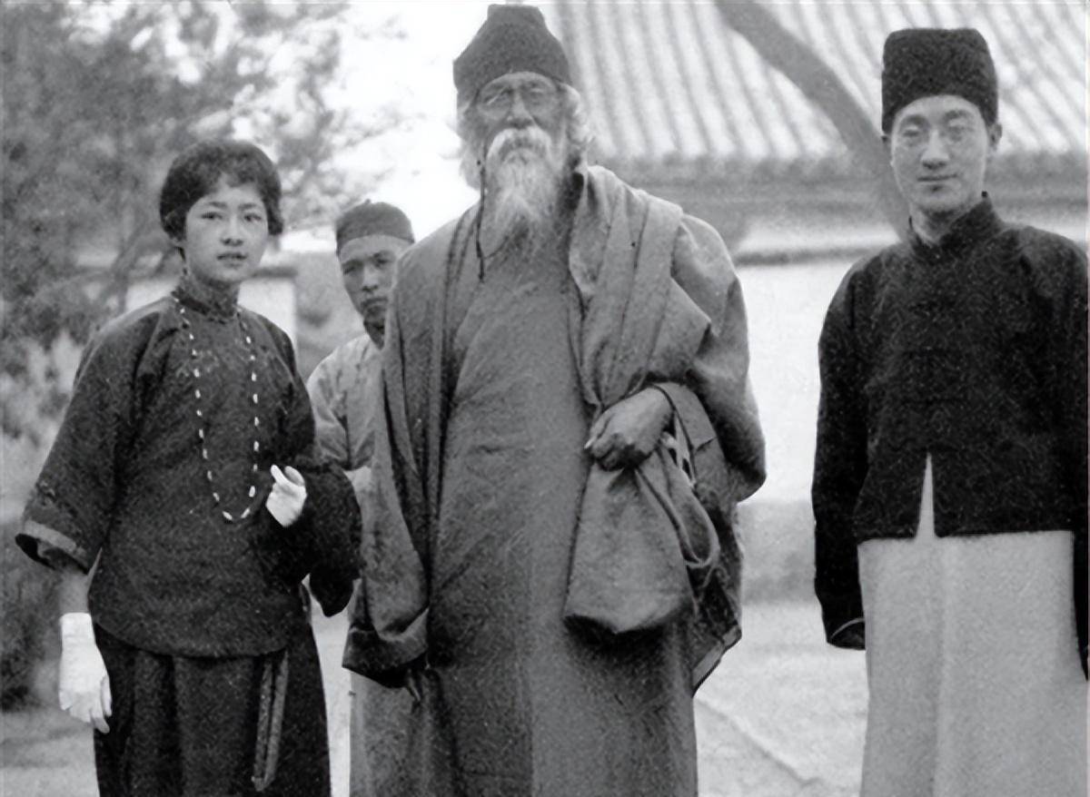 林洙嫁梁思成:委曲求全10年,在他死后,218万卖掉了林徽因嫁妆