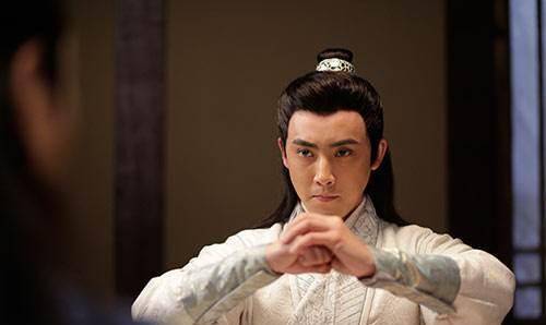 罗成被困泥河,万箭穿心而死,他身边的燕云十八骑当时去哪了?