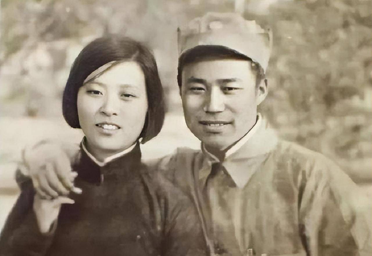 78年去世,临终遗愿不许前妻参加葬礼_王近山_韩岫岩_妻子