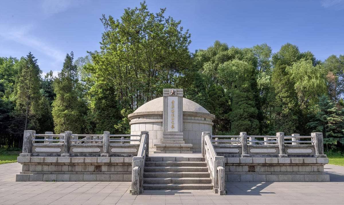 实拍董存瑞的墓地:修建在康熙行宫旧址上,图8是董存瑞牺牲之地