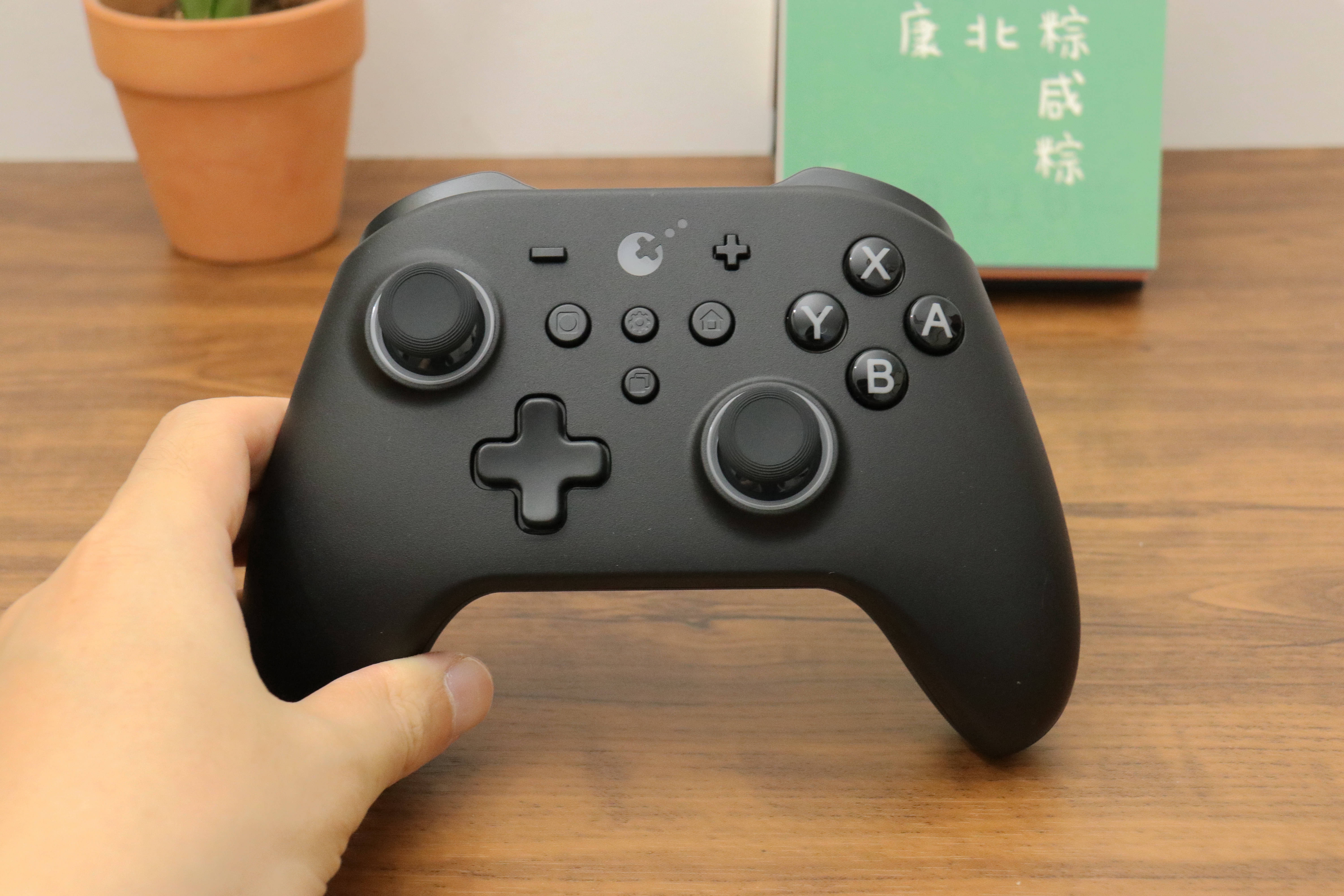 谷粒金刚3Pro游戏手柄体验:双霍尔设计,畅玩多平台游戏