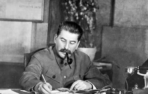 这场大清洗,毁了列宁一半江山,但开了斯大林基业,心机挺多!