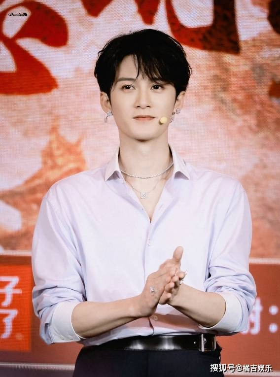 原创            相柳大人檀健次大大方方回应了演技油腻，长相思聊天室精彩直播-檀健次cue杨紫