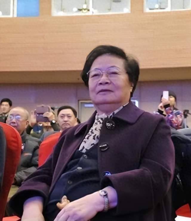 父亲开国元帅,丈夫上将,如今93岁仍健在_聂力_聂荣臻_张瑞华