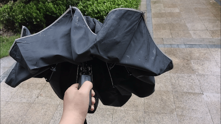 日全时智能电动伞：科技与便捷的完美融合