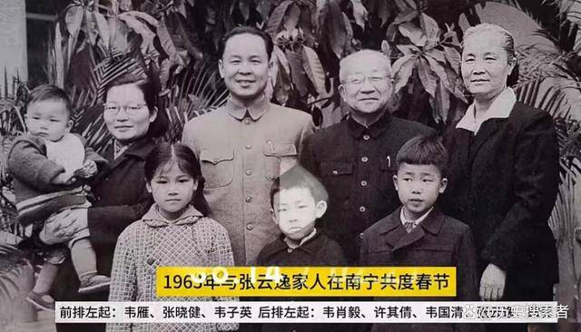 省长家门卫拦着老头不让进,省长赶紧跑出来向老头敬礼:老军长好