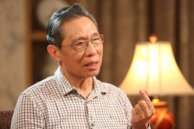 1984年叶剑英病危,中央已准备好追悼会,钟南山临危受命扭转局面