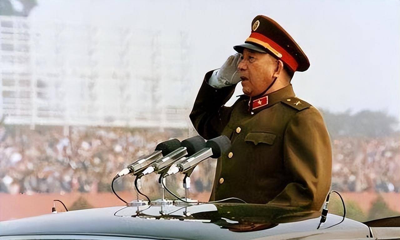 传奇将军迟浩田:从八路军战士到国防部长的崛起之路