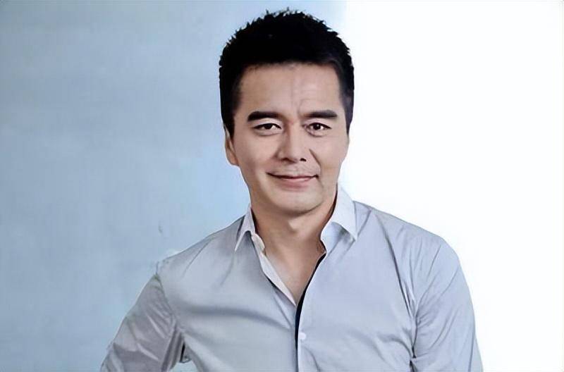 回顾许亚军:我结四次婚,并不是因为我花心,只是对婚姻负责任