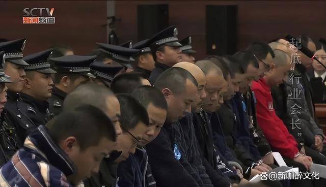 纪实:绵阳黑老大杨顺昌:雇未成年人顶罪,释放当天专人"接风"