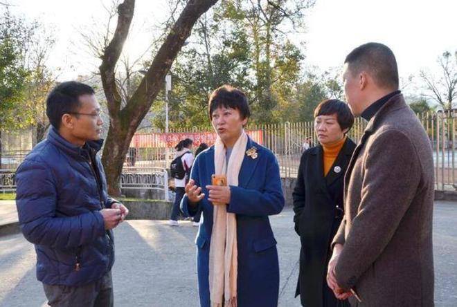 福建美女市长朱仁秀,政绩垫底却一路高升,受贿不忘带上配偶_松溪县