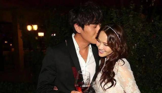 事实证明,娶了大10岁伊能静的秦昊,结局早已注定