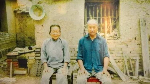 莫言新书《等待摩西》:男人没有钱,老婆就嫌他没本事!