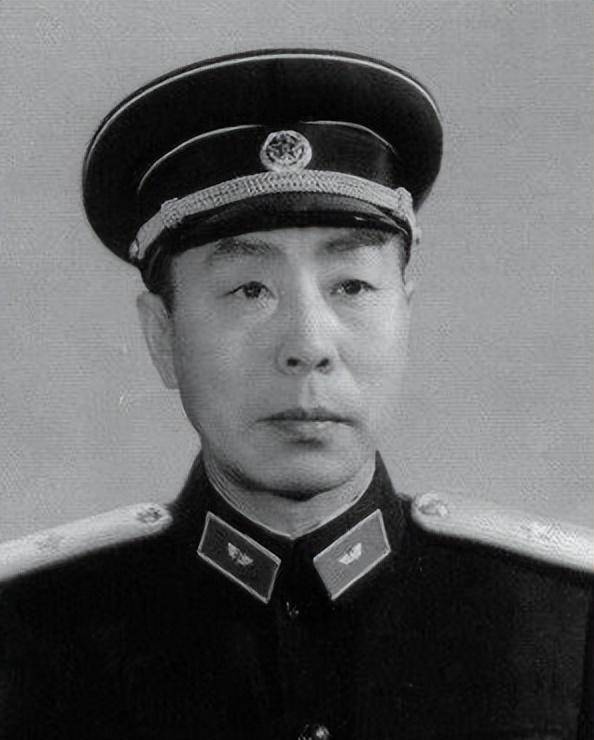 九一三后,贺龙元帅的亲家纪亭榭少将被批评,他的结局如何?