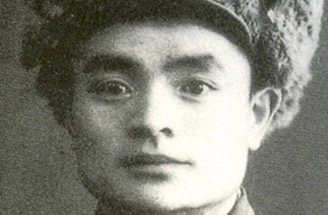 英雄不问出处:从无名小兵到上将军衔,万海峰究竟经历了什么?