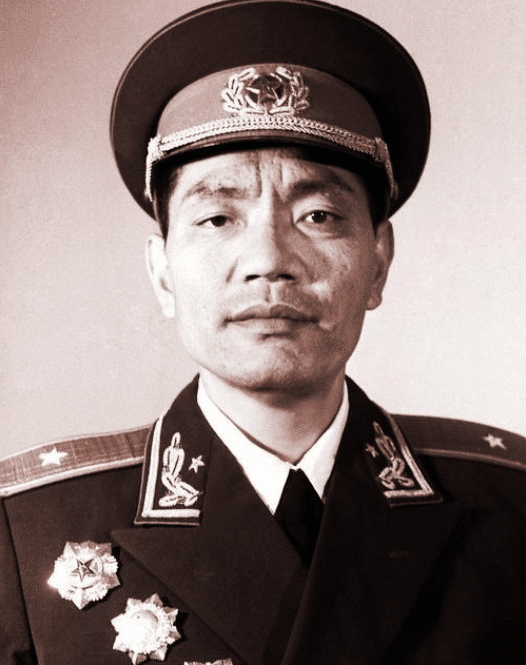 血战上甘岭的4位功臣师长,都是谁?他们后来被授予了什么军衔?