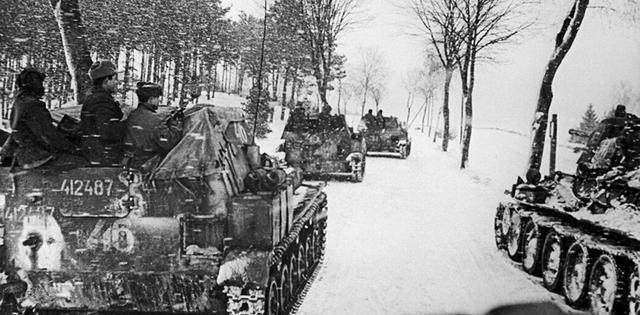 东普鲁士的最后之战,苏军围攻柯尼斯堡,与战争中的"阴云谜雾"