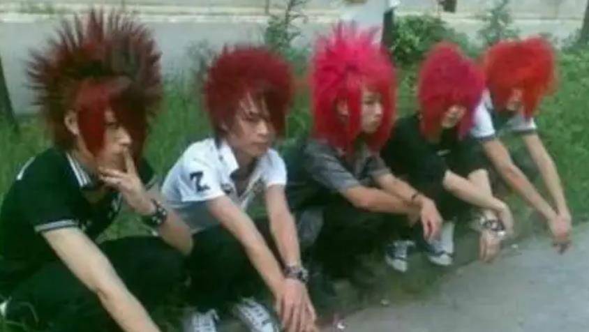 "杀马特消失"的背后:再叛逆的青春也终将与生活和解!