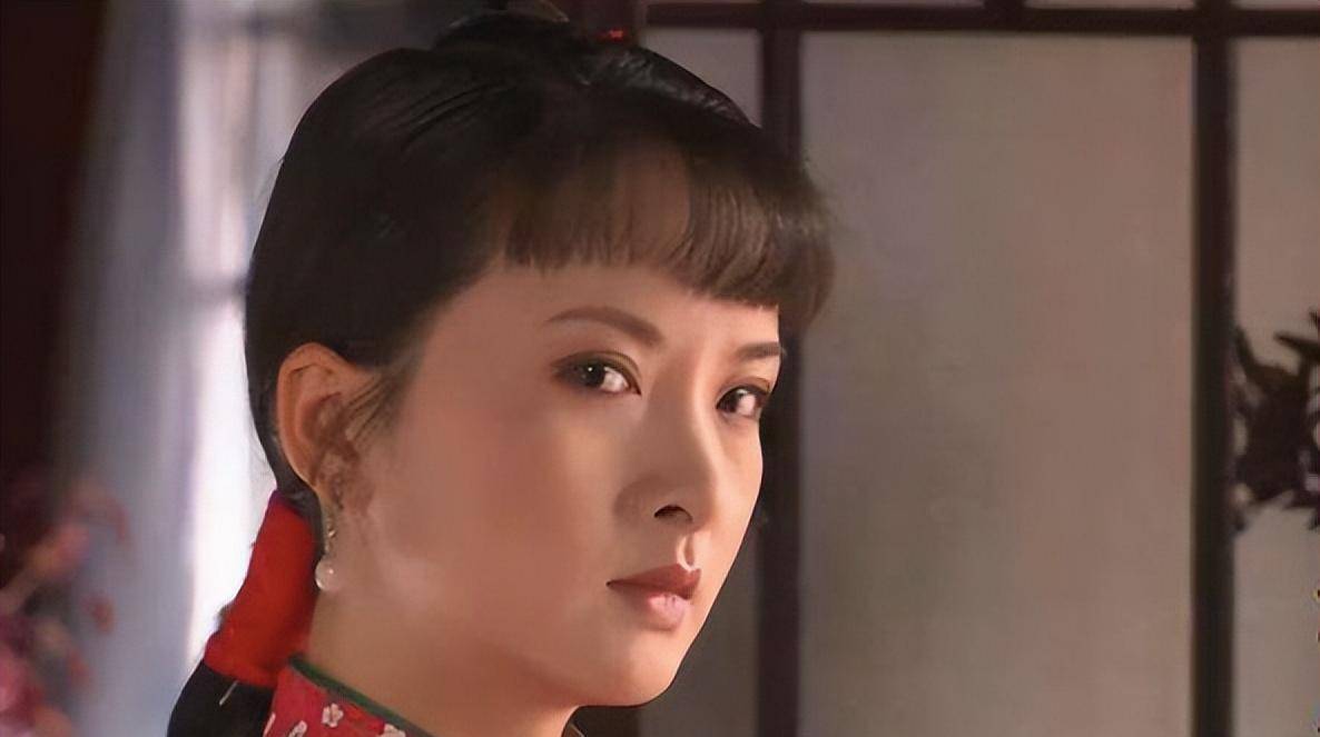 《大宅门》黄春不争,香秀不让,都成了大宅门的赢家,可惜杨九红