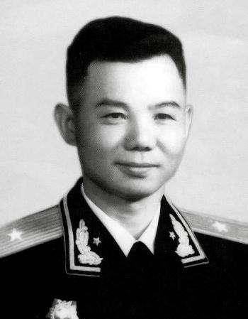 投诚后,蒋军兵团司令逃往台湾,生活穷困潦倒,晚年深感后悔