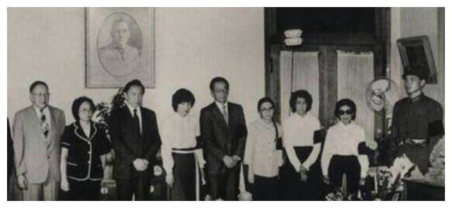 宋庆龄离世后,家中接连发生两件"怪事",连她的养女都无法解释_隋永清