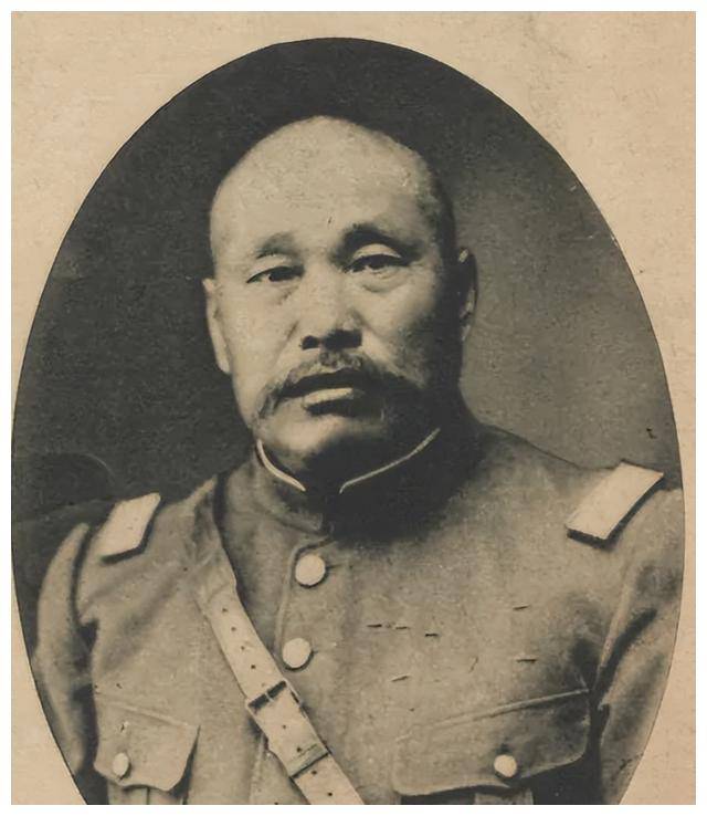 1990年,90岁张学良公开谈"九一八":不抵抗没错,骂我我不服