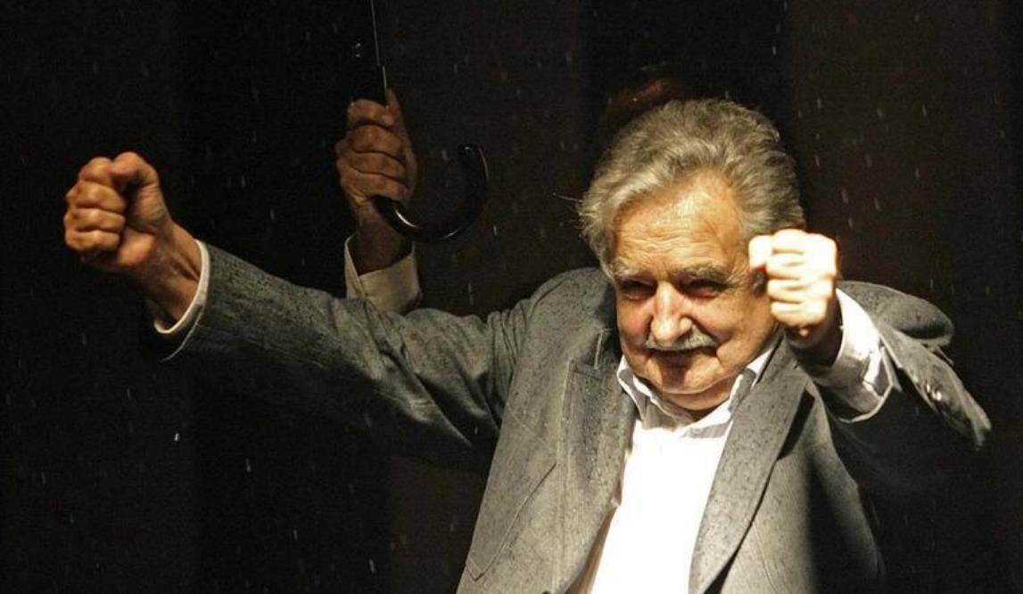 何塞穆希卡:75岁当总统,治下小国富得流油,他却只有1800元资产