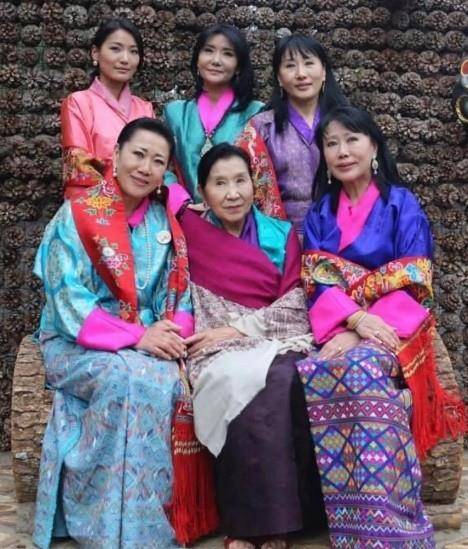 不丹复杂的王室关系:佩玛姐姐嫁了国王胞弟,弟弟又娶了国王小妹
