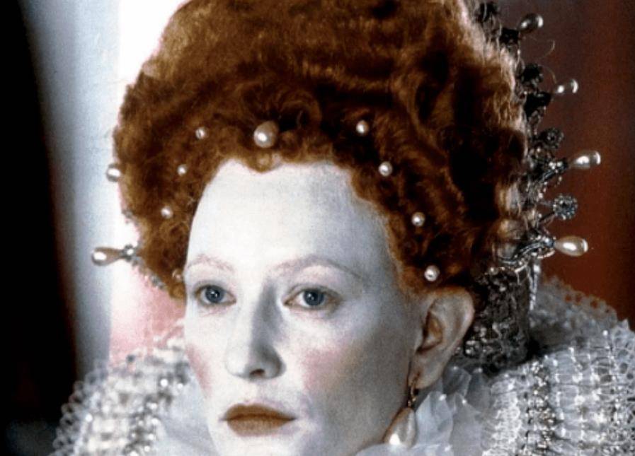 伊丽莎白一世:25岁当女王,为美貌戴假发抹铅粉,有时7天不卸妆