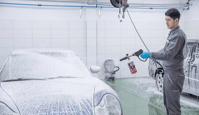 汽车美容养护店加盟重要事项有几方面?需要哪些技术人员?