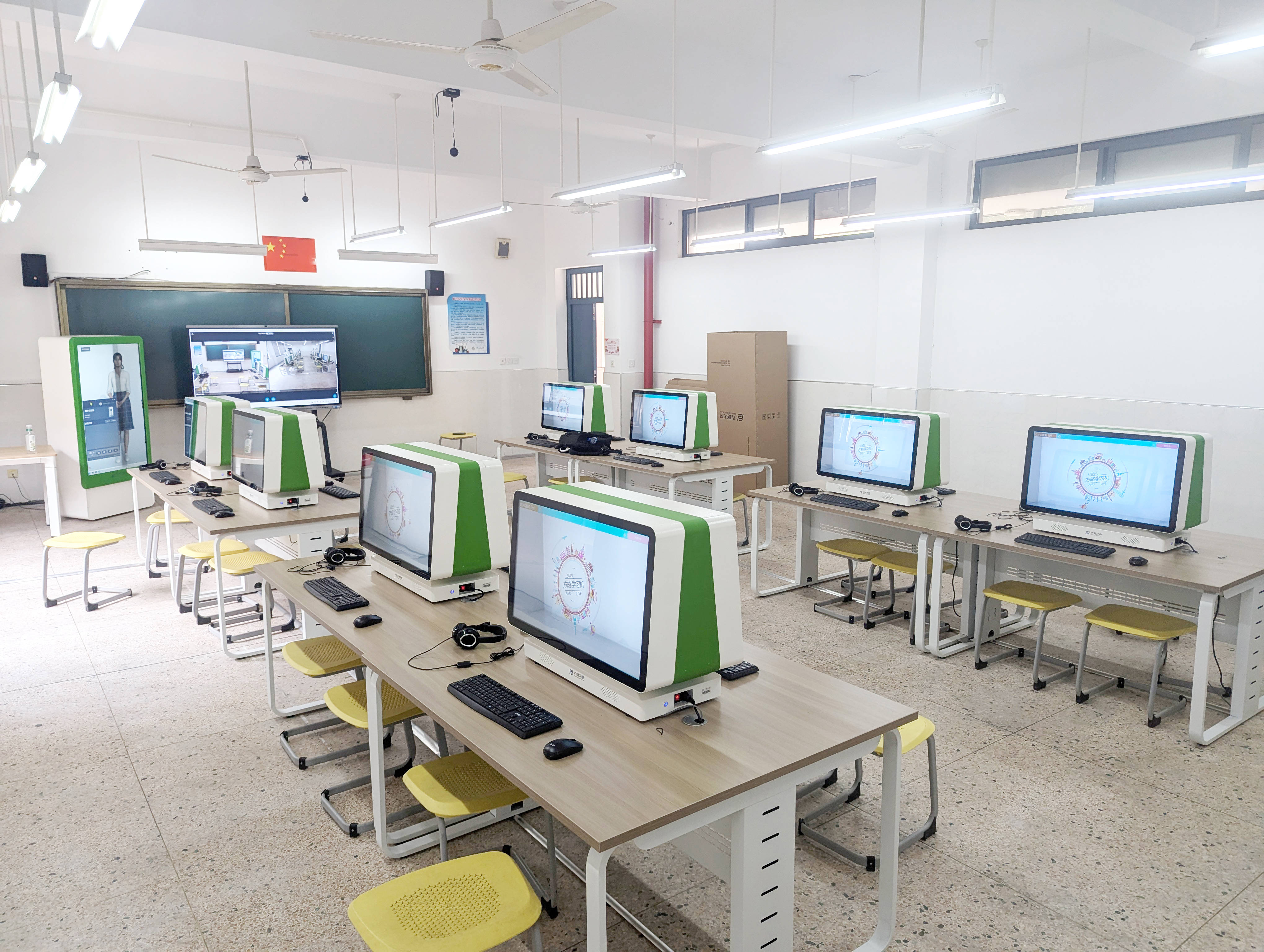 方略大京ai学习机助力教育智能化转型 绍兴齐贤中心小学引领数字化